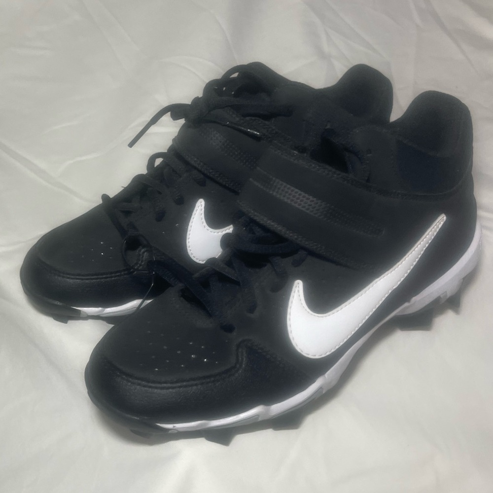 Nike Black and White Cleats with Mid-Cut Design  NWOT
